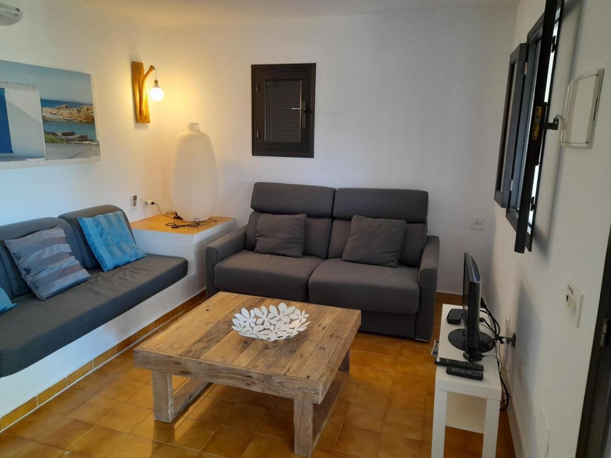 Apartamentos Noray Es Calo  Exterior foto